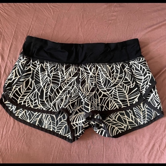 Lululemon Run Speed Shorts 2.5” - Picture 5 of 6